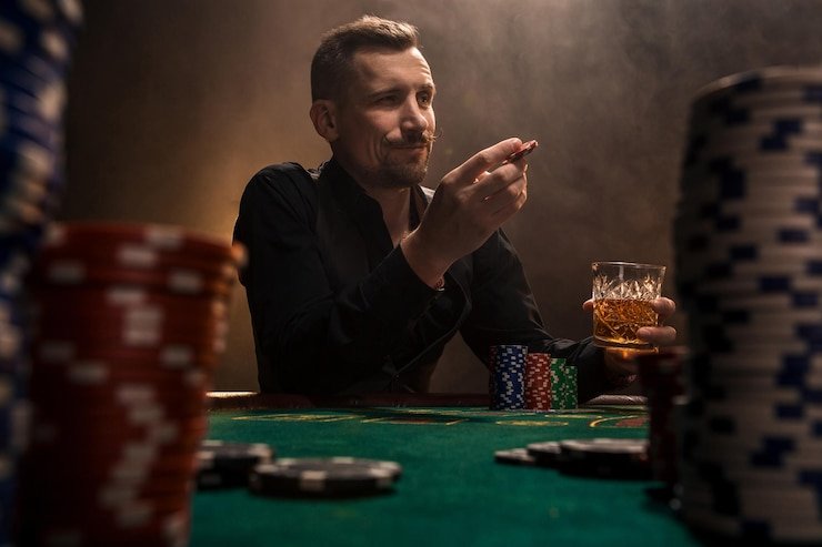 Tampilan roda European Roulette dengan 37 slot bernomor di biruslot